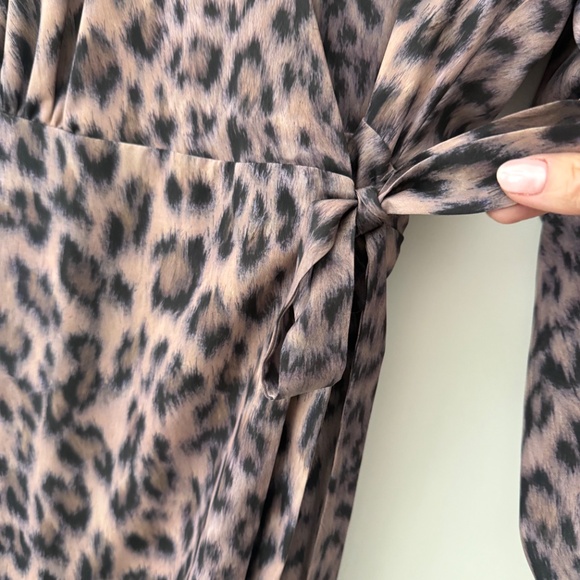 Joie Acantha Asymmetrical Wrap Leopard Print Dress, Sz M- worn once - Picture 5 of 6